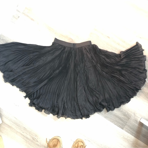 Ungaro paris skirt, size 6 - Picture 4 of 6